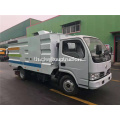 Dongfeng 4x2 รถบรรทุกดูดด้วยแปรงลูกกลิ้งหลัง